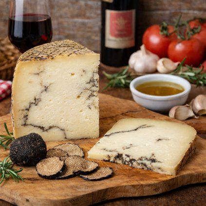 Moliterno al Tartuffo – pecorino s čiernou hľuzovkou