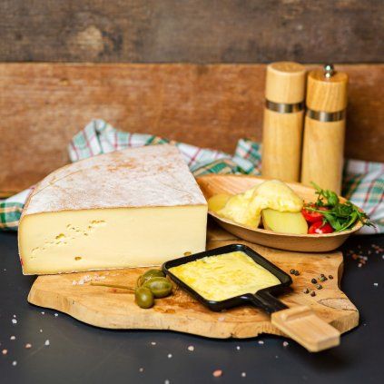 Raclette – tradičný alpský syr na zapekanie
