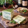 Queso s bazalkovým pestom – španielsky bylinkový zrejúci syr